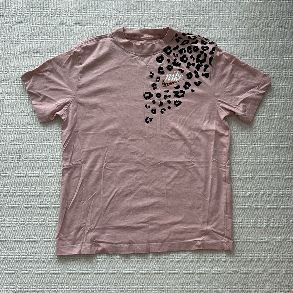 Nike tshirt